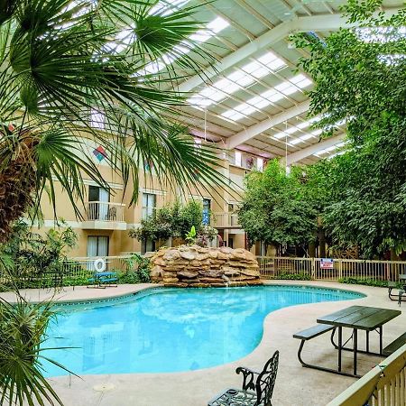 Atrium Inn Fort Stockton Exterior photo